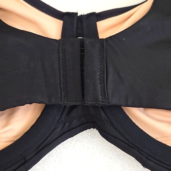 NWT SPANX Bra - Picture 3 of 5